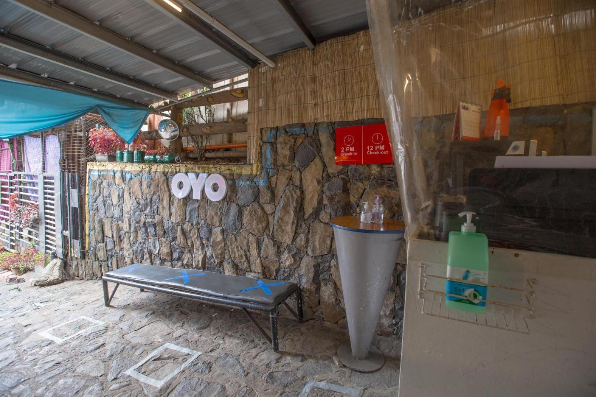 Oyo 588森洛克度假村-员工已接种疫苗 安蒂波洛 外观 照片